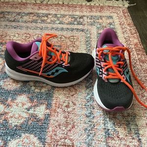Saucony Everun Running Shoes